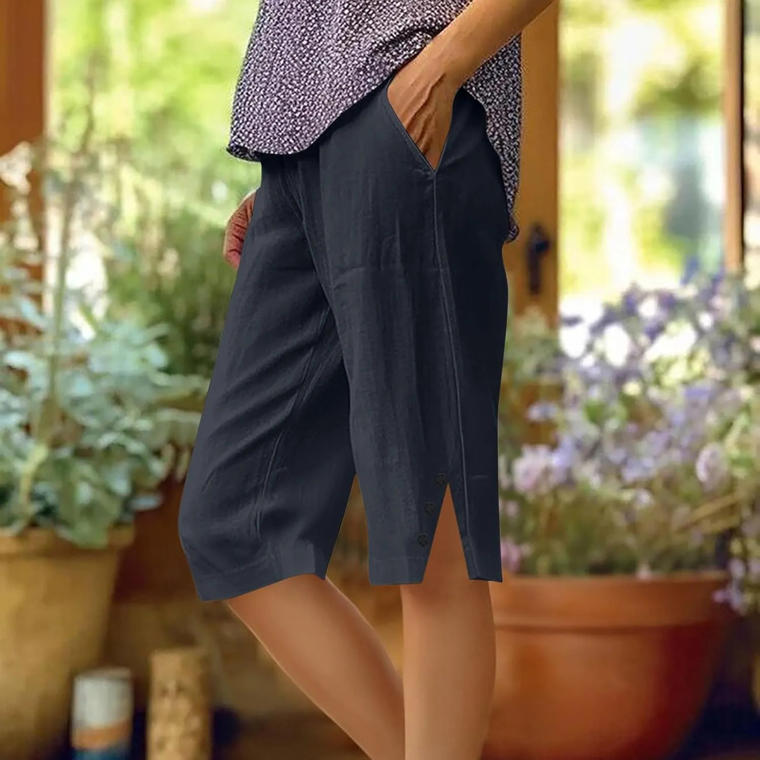 Capri Pants for Women Wide Leg Knee Length Shorts Lightweight Straight Leg Pants Beach Bermuda Shorts with Pockets