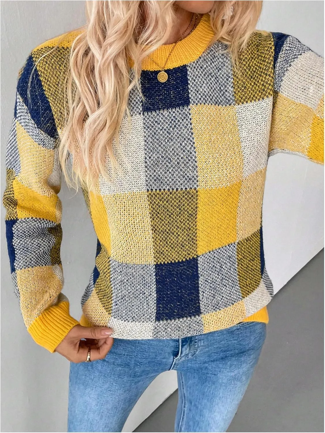 GORGLITTER Women's Argyle Checkered Sweater Plaid Long Sleeve Fall Knit Sweater Pullover Tops