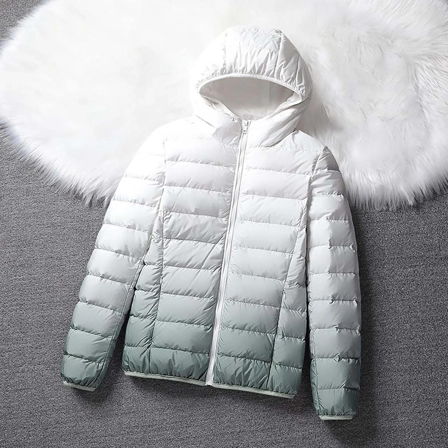 lcziwo Women's down Jacket Lightweight Hoodies Quilted Gradient Zip up Short Puffer Jacket Padded Coat with Zip Pockets