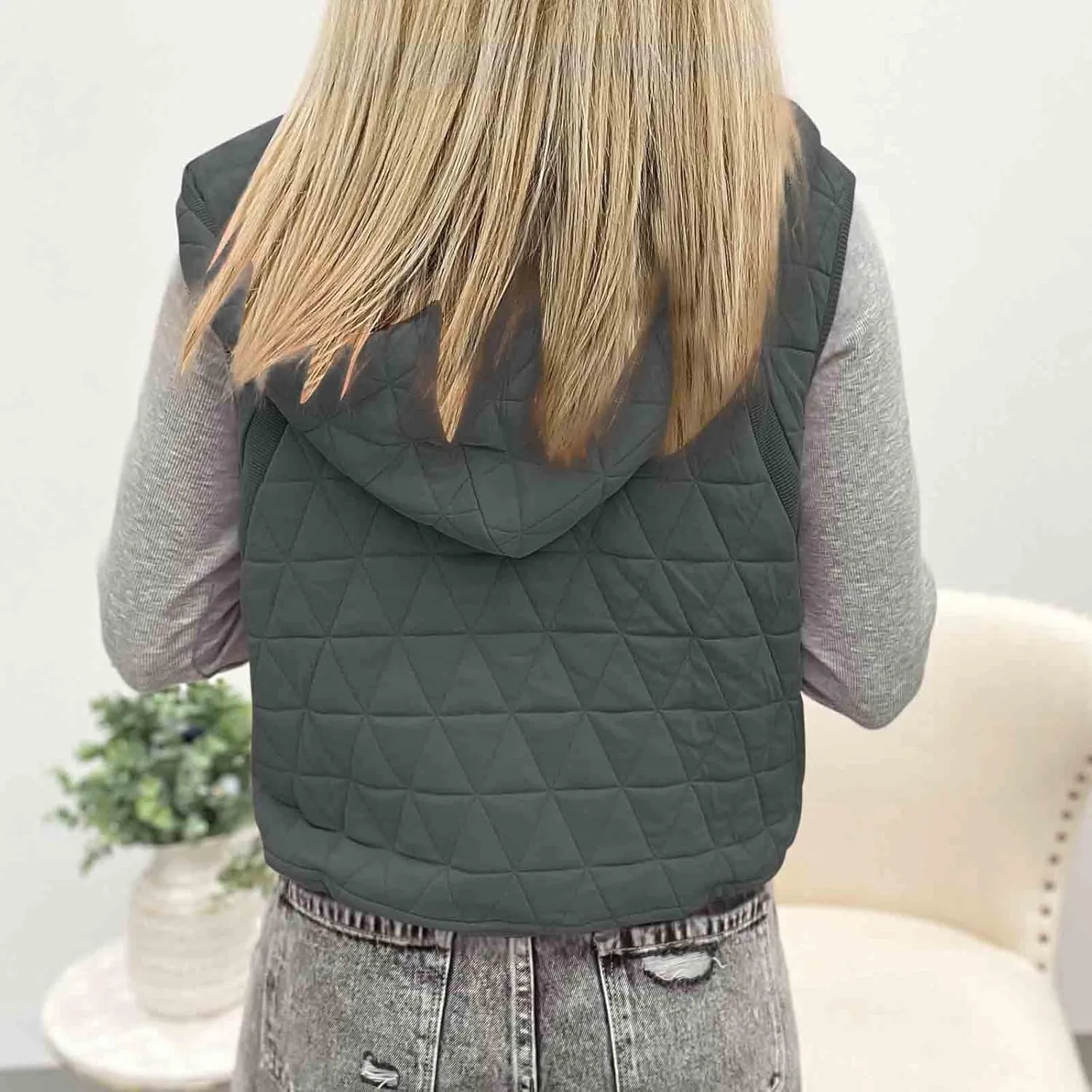 Lmdudan Women's 2024 Fall Vest Casual Sleeveless Hooded Zip Up Jacket Trendy Lightweight Winter Coat Outerwear with Pockets