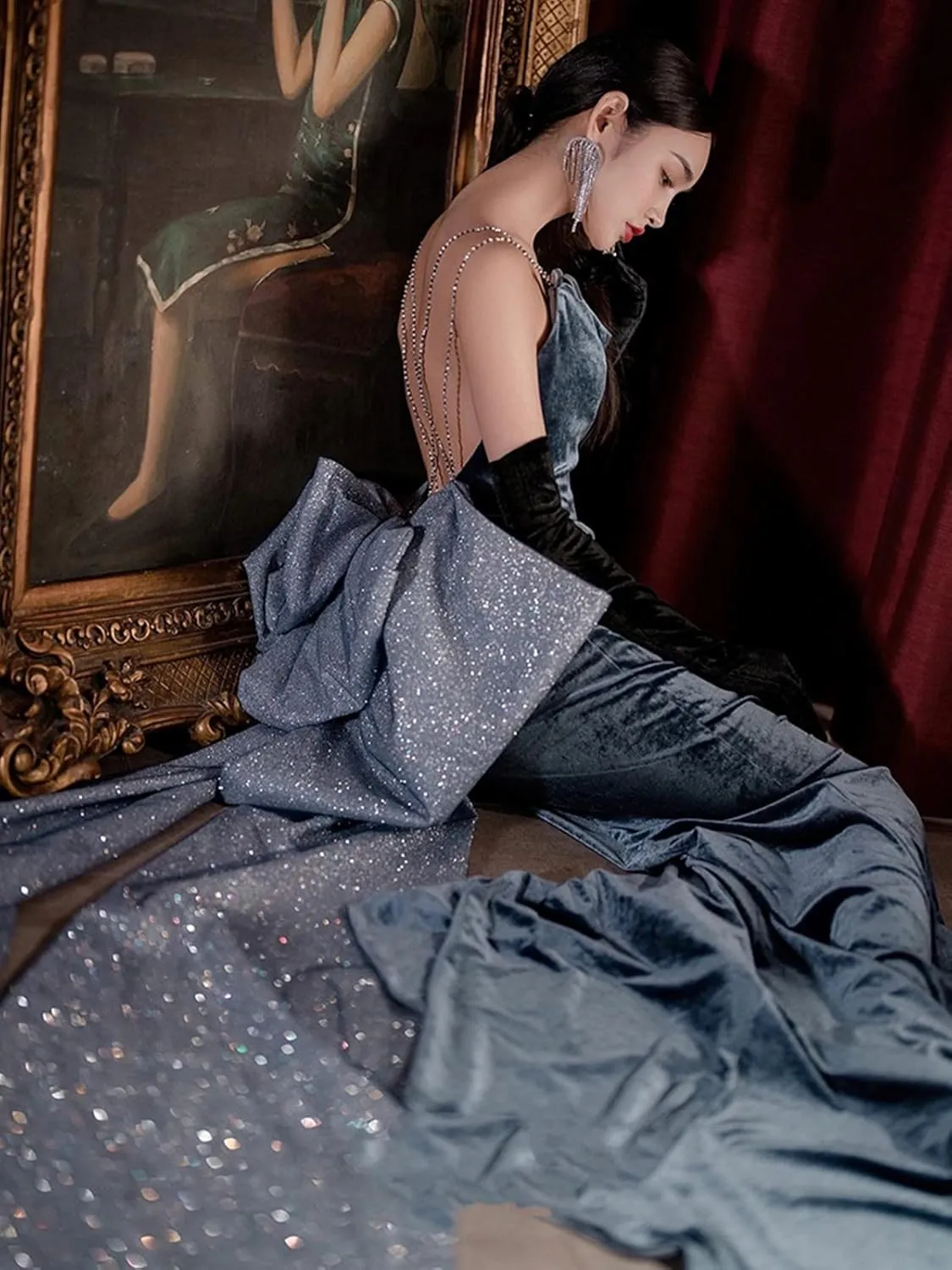 Women's Open Back Velvet Bodycon Long Formal Evening Dresses with Bow