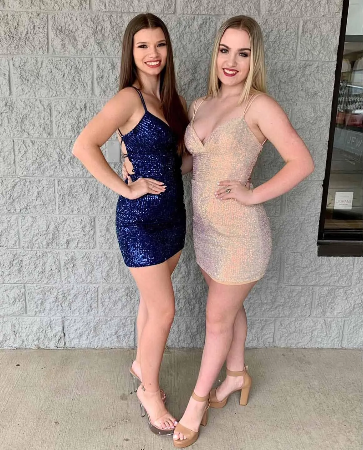 Women's Sequins Tight Open Back Homecoming Dresses Short Sparkle Sweetheart Prom Gowns